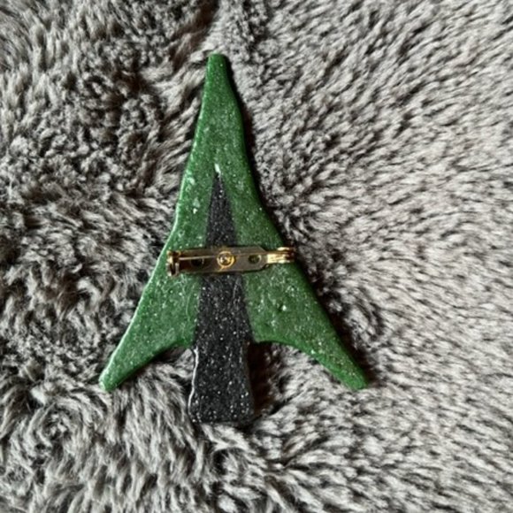 2/$40 Handcrafted Green and White Christmas Holiday Tree Brooch New - Picture 2 of 6